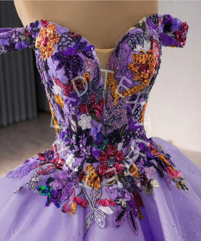 022II808 WEDDING GOWN